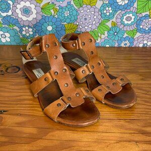 Jimmy Choo Vintage Gladiator Flat Sandal Size:7